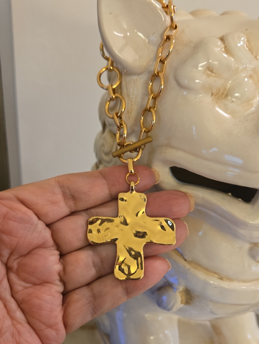 New Womens Bracelet Gold Hammered Cross Toggle Closure. 4 Avail